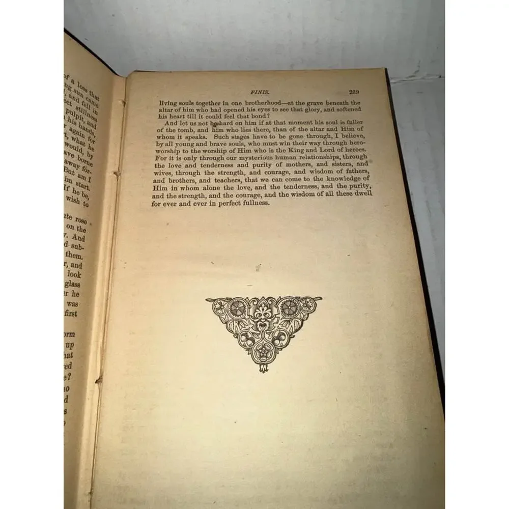 Antique book Tom Brown's School-Days Alta Edition by Thomas Hughes